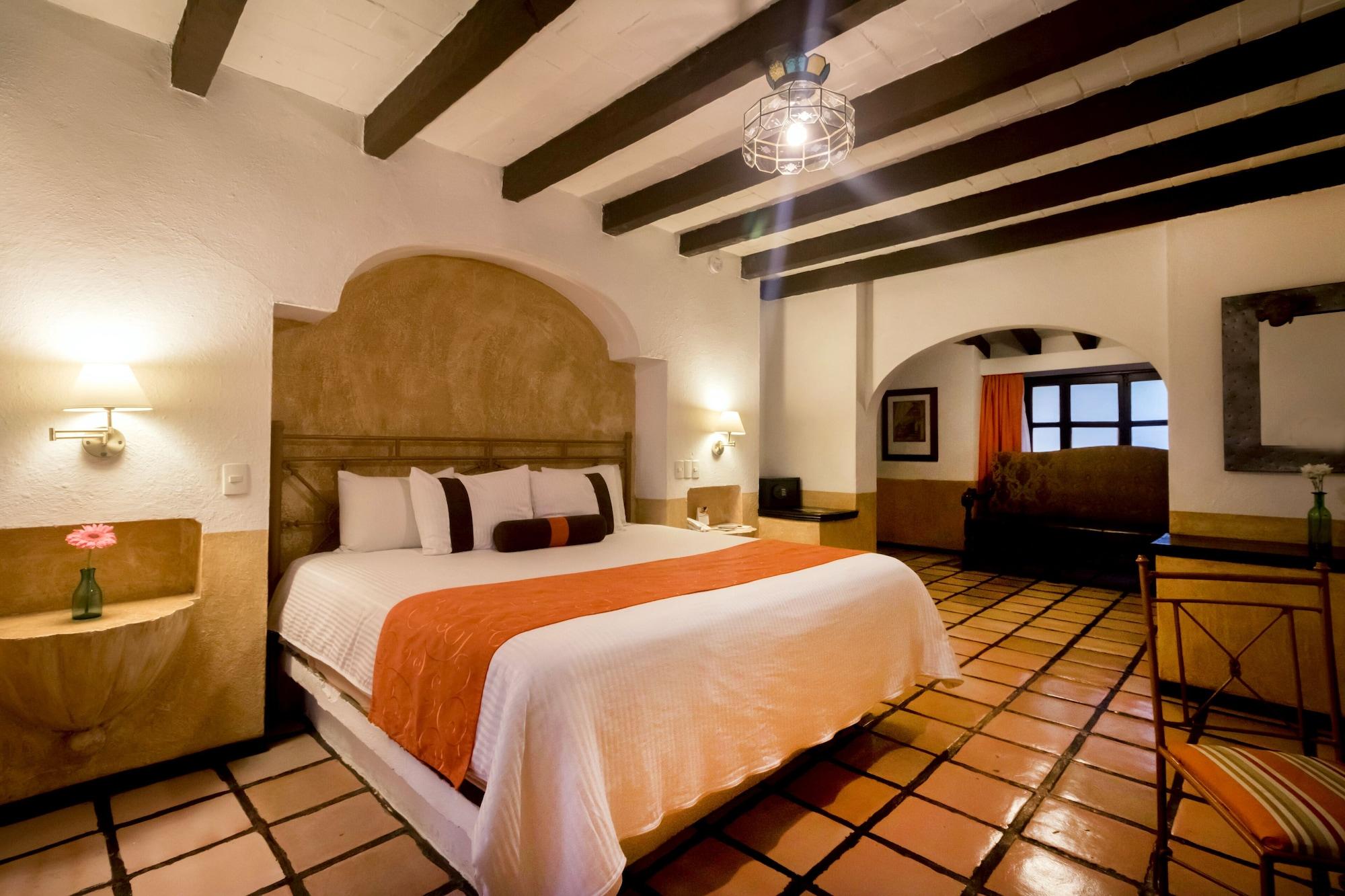 Hotel Mision San Gil San Juan del Río Esterno foto