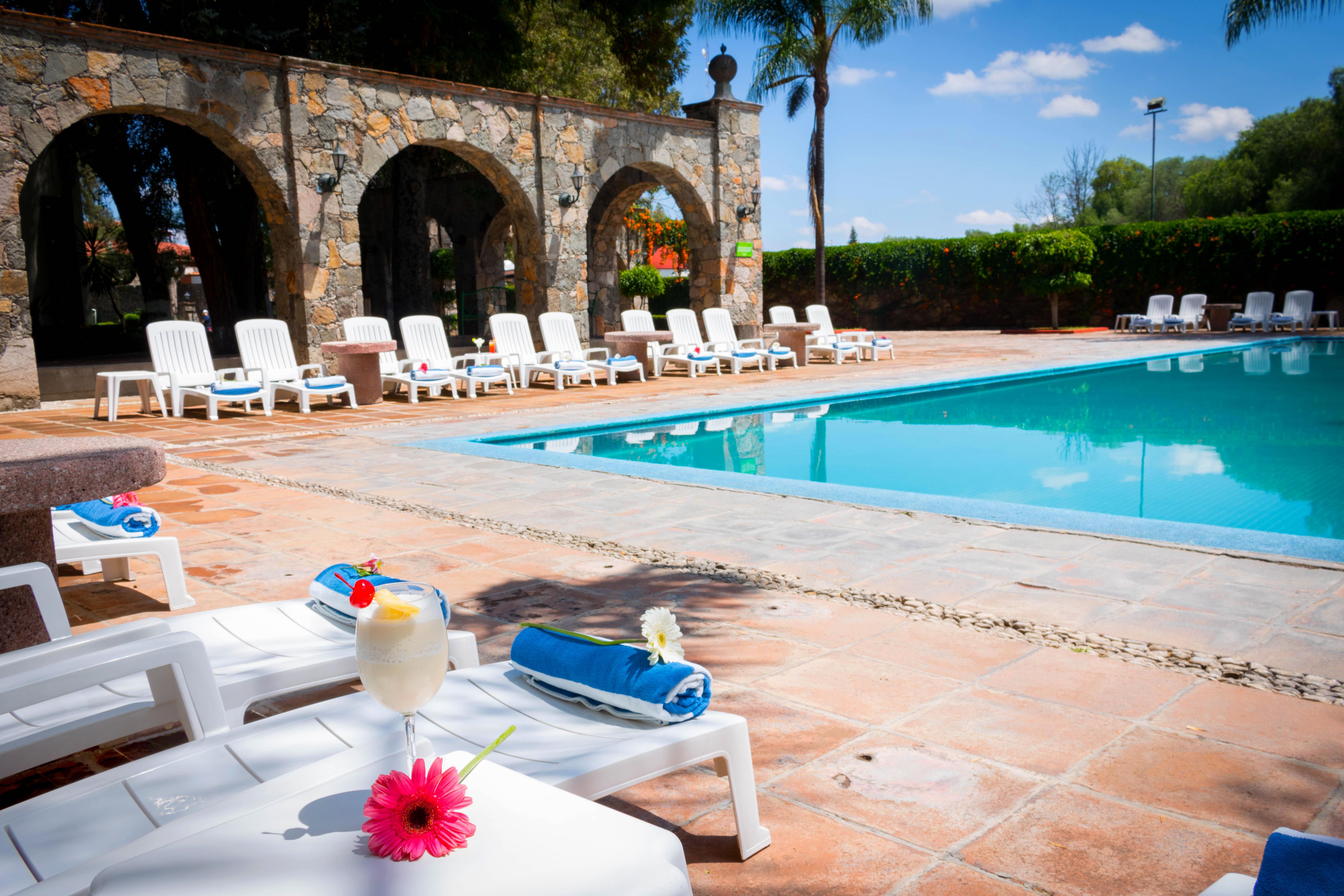 Hotel Mision San Gil San Juan del Río Esterno foto