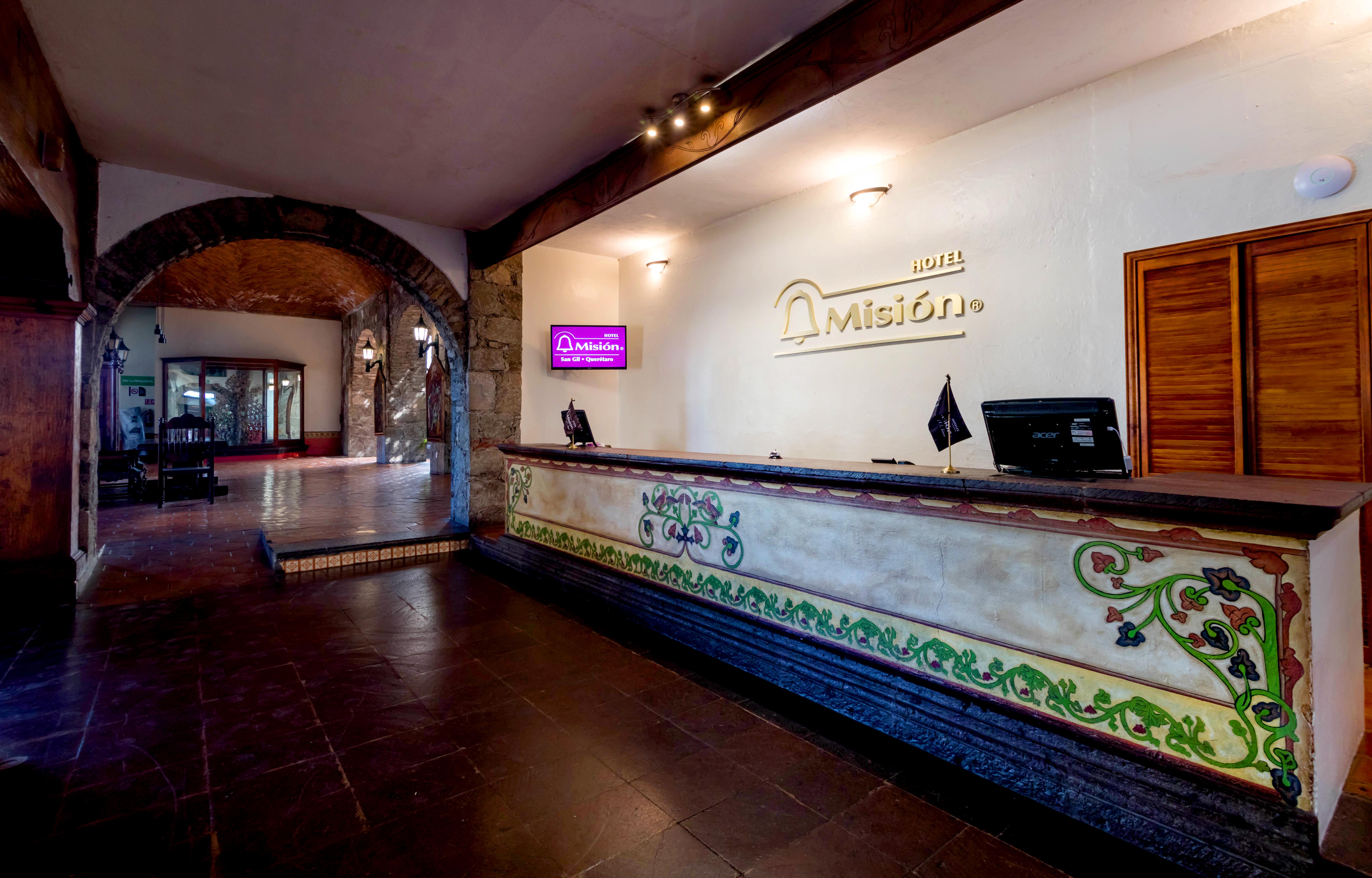 Hotel Mision San Gil San Juan del Río Esterno foto
